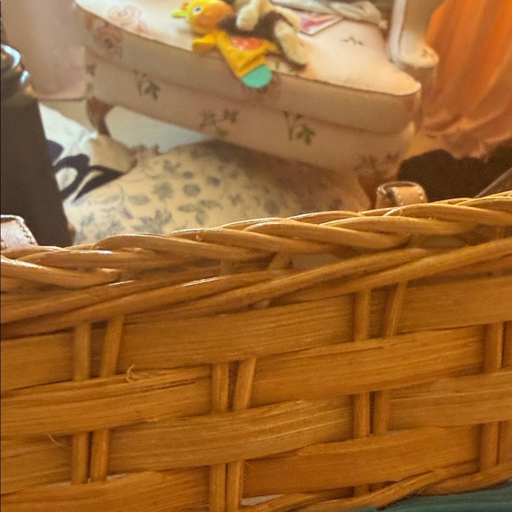 Kate Spade Basket Bag - Picture 8 of 9